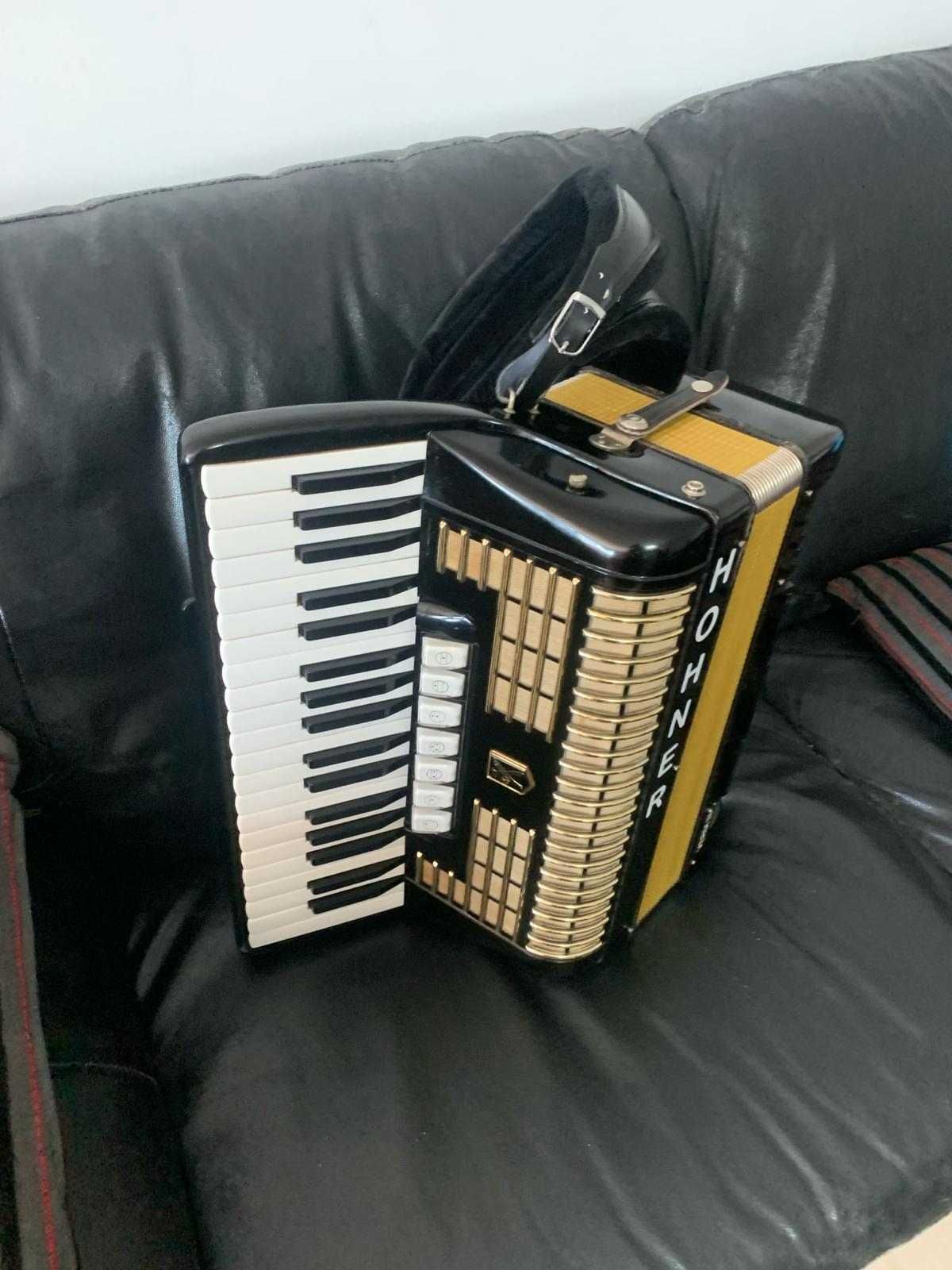 Vand Hohner verdi III 96 basi Muzica H Perfect