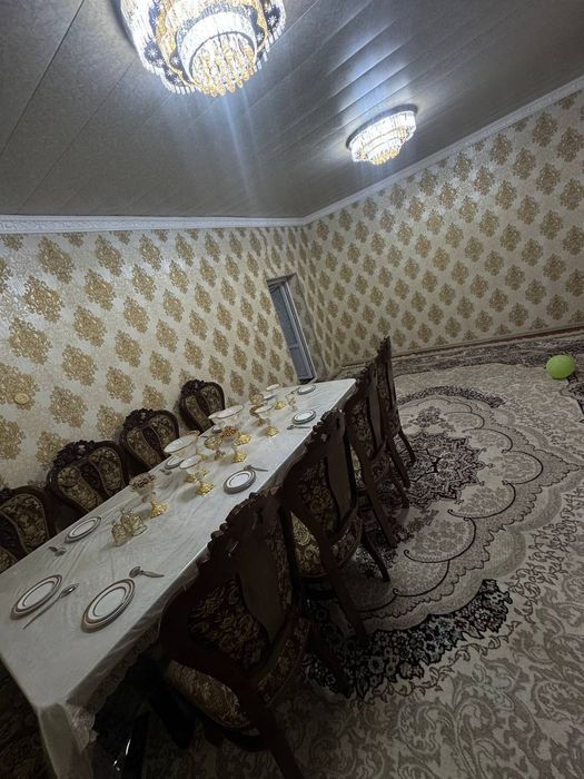 Уй сотилади 2.7 сотих, магазини блан бирга