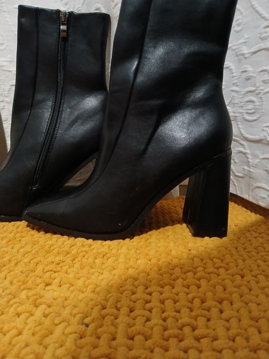 Есенни боти с висок ток KOI