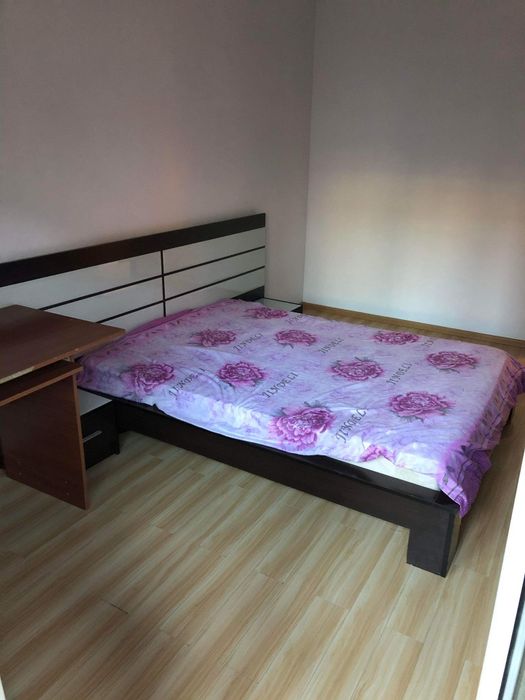 Pat solid cu noptiere si saltea 140x200 cm