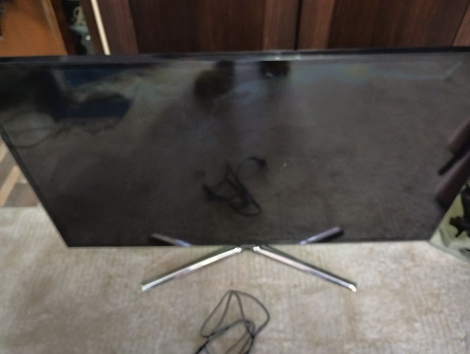 Телевизор Samsung разбита матрица