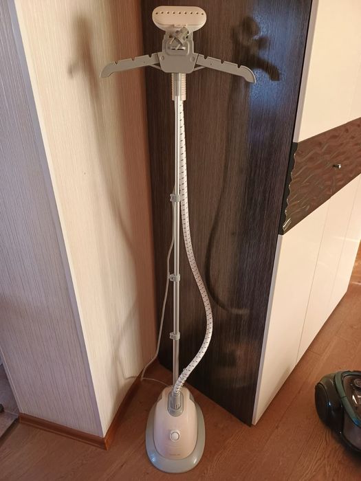 Тпариватель для одежды.