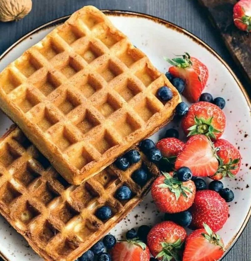 Фирменная вафельница Delonghi