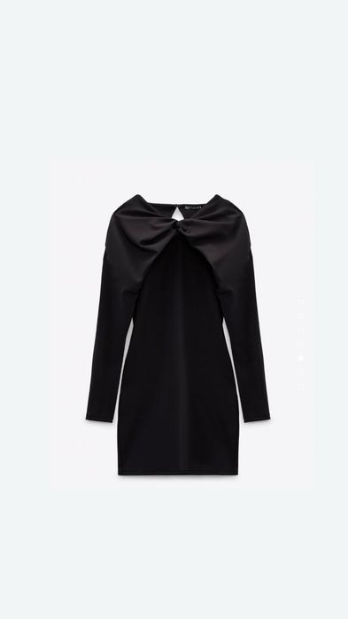 Рокля с деколте тип панделка Zara