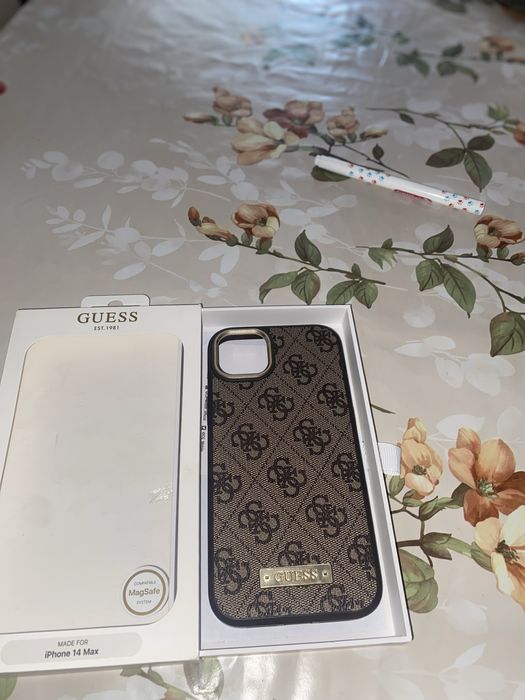 Husa guess iphone 16 si iphone 14 plus
