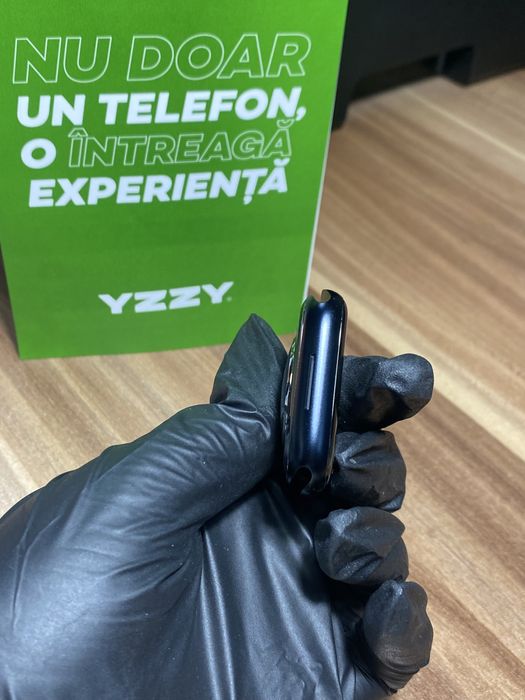 Apple Watch Seria 8 / 45 mm / GPS / Midnight Aluminium