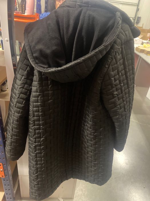 Палто за зимата запазено