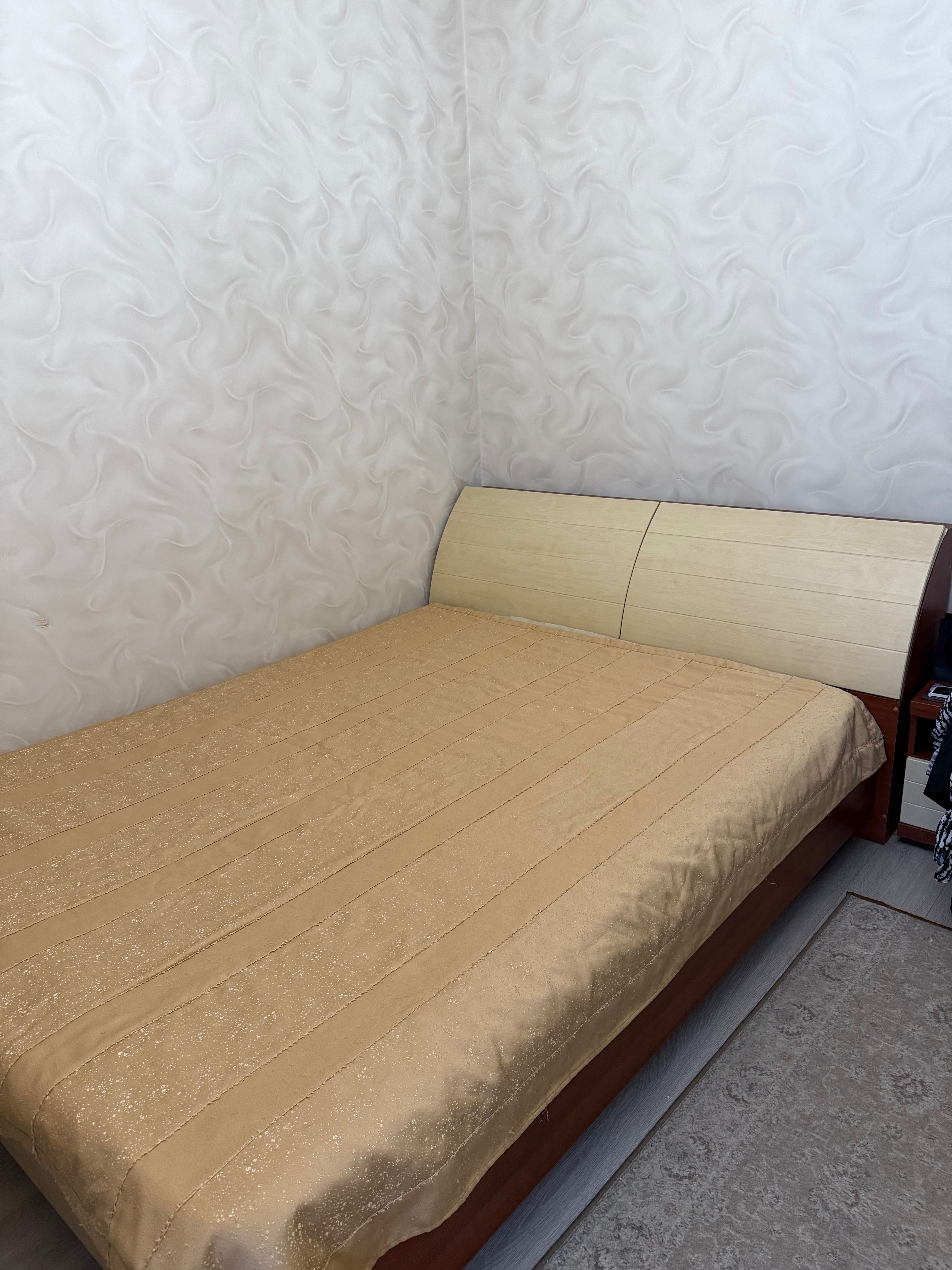 Продается двухместная кровать