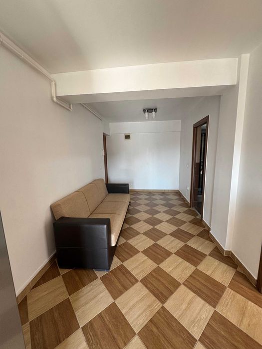 Apartament cu 1 camera 44mp, str Plopilor 27B + garaj 20mp (la nr. 27)
