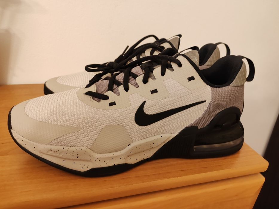 Vind Jordan Nike original  47 și 46