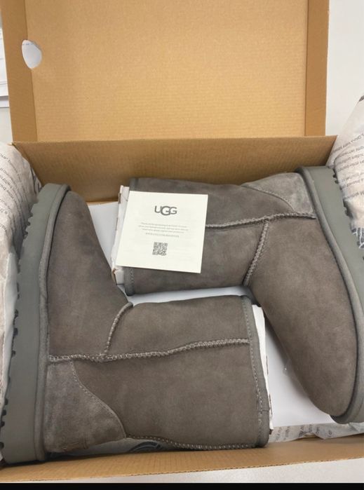 Cizme UGG Clasic Short II , marimea 36