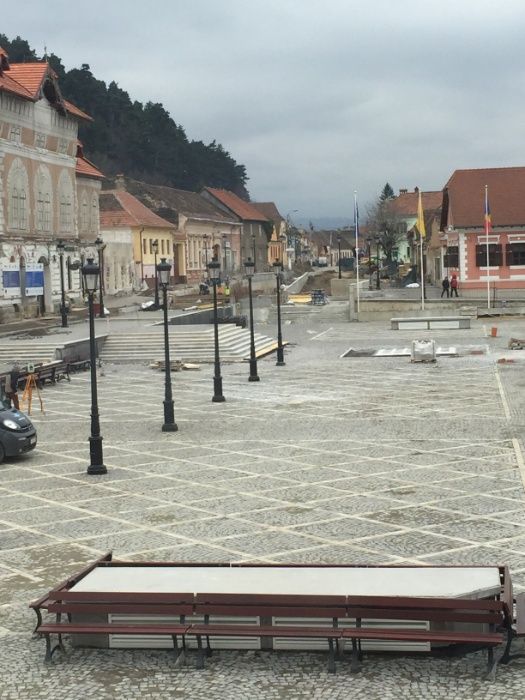 Montare piatra cubica