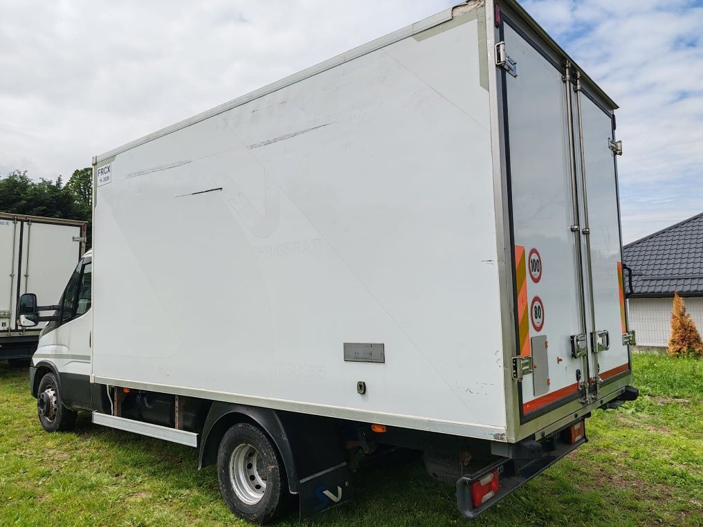 Vând cub frigorific Iveco