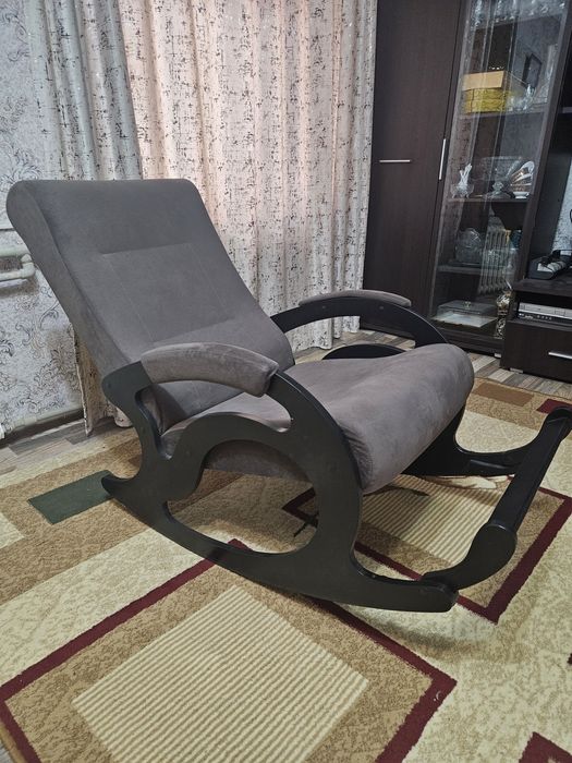 Продам кресло качели