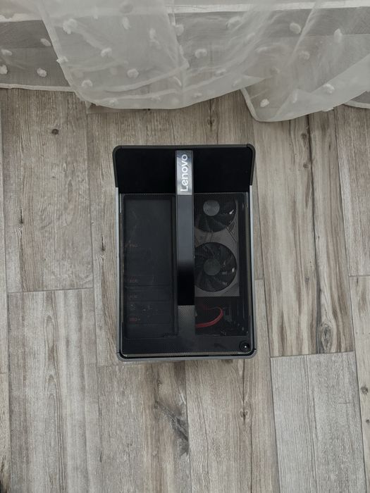 Vând / Schimb cu macbook PC + Monitor + Periferice