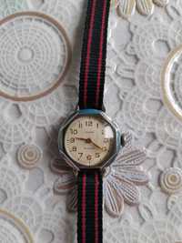 Автентичен часовник Заря
