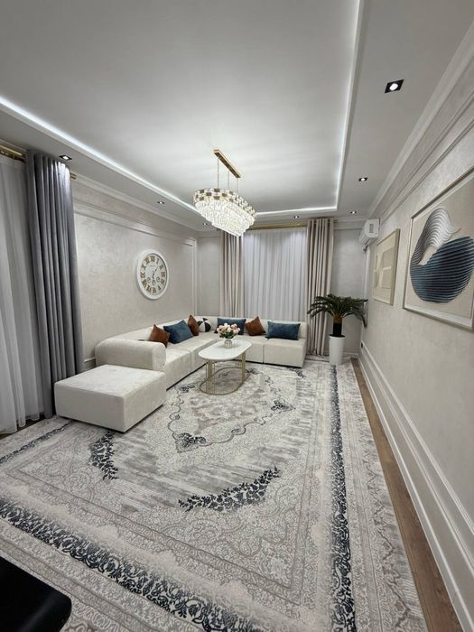 Пррдается квартира на Яккасарайском районе ж/к Hillmar 3/9/13