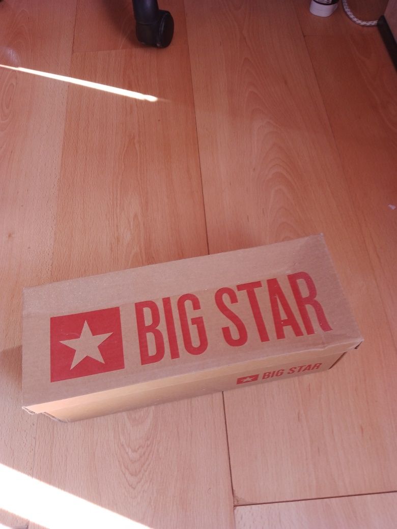 Нови чехли на Big star/38 номер