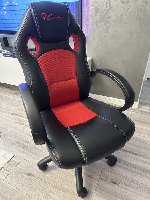Scaun gaming Genesis