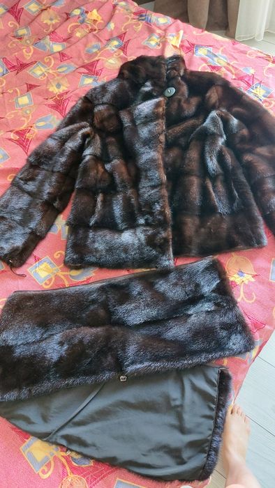 Продам норковую шубу