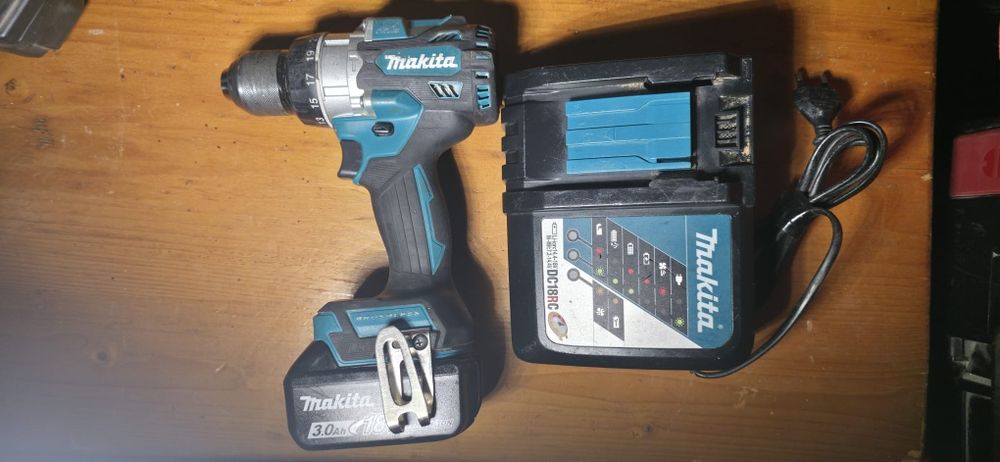 Filetanta makita dhp486 + baterie 3 amperi+ incarcator rapid