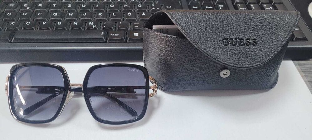Ochelari de soare,  de damă- marca GUESS
