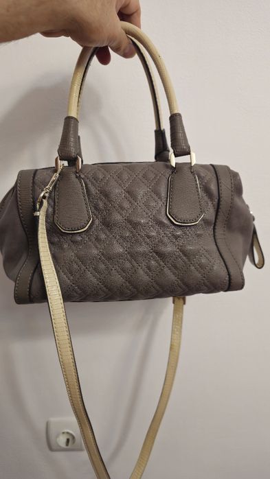 Geanta de umar guess în conditii bune..