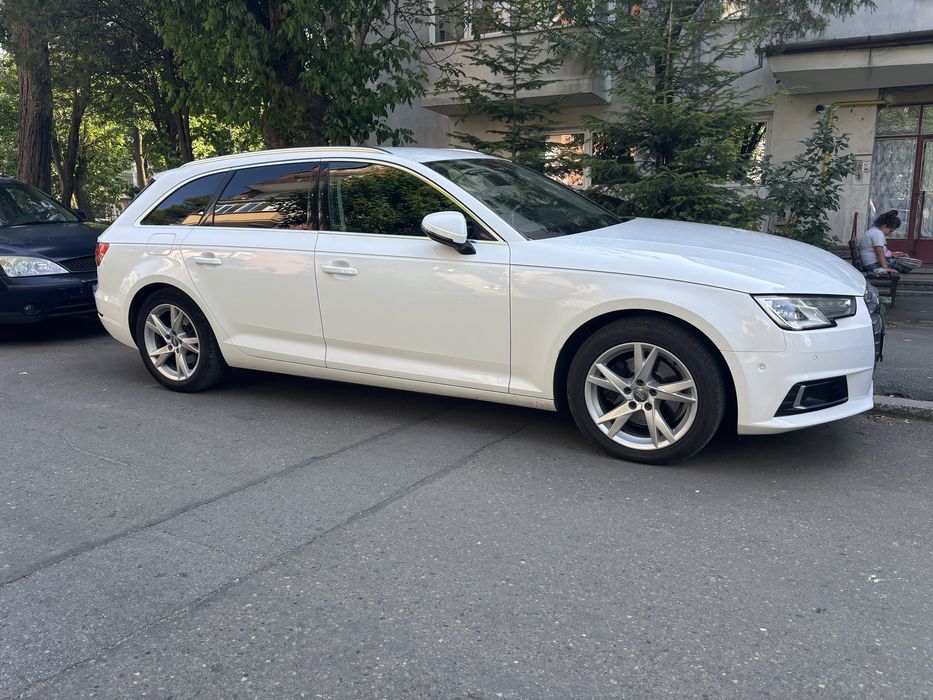 Audi A4 stronic 150cp virtual cockpit