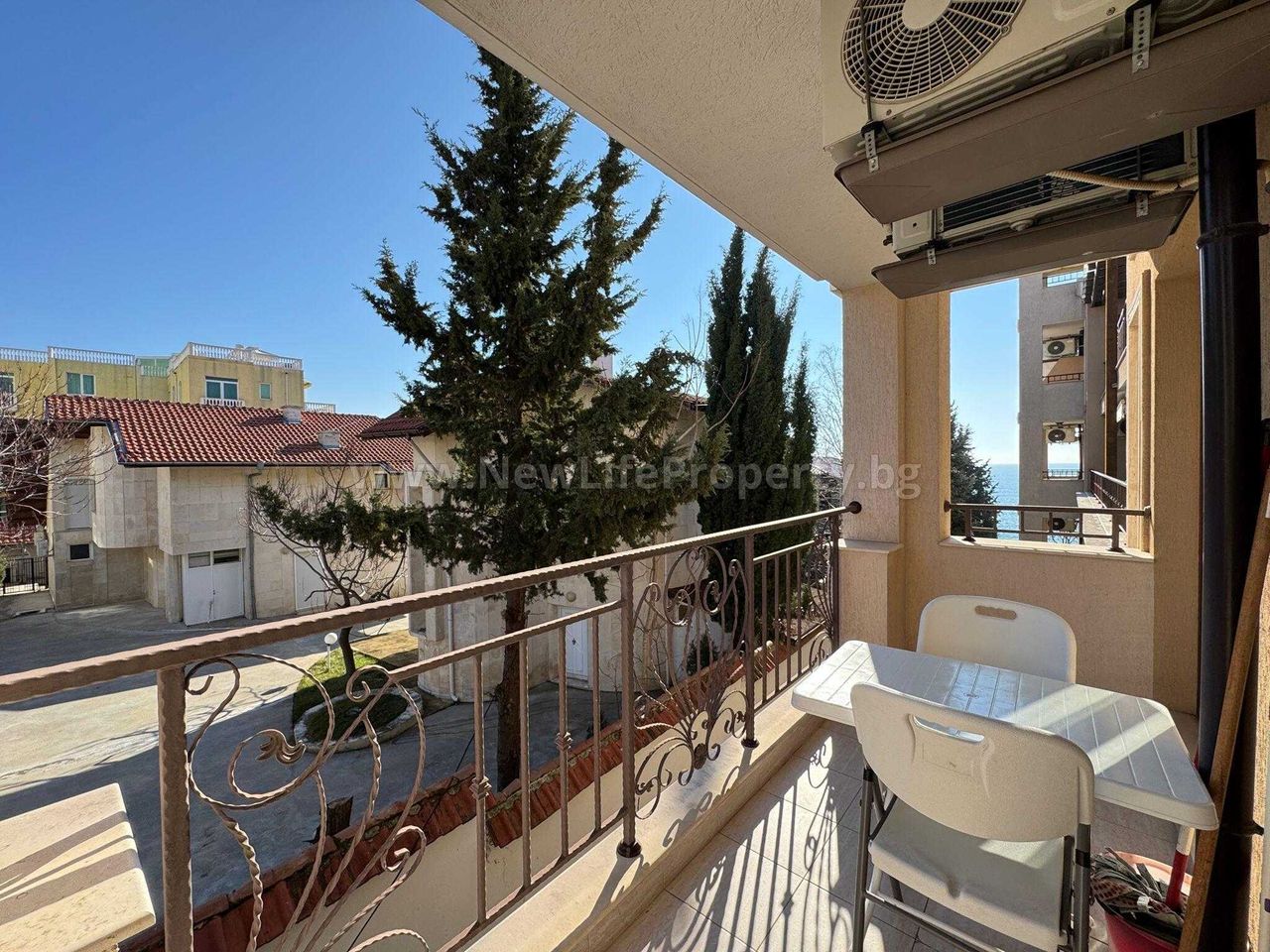 Продава се Двустаен апартамент в Свети Влас - 65 кв.м за 2224 €/кв.м - Снимка #16