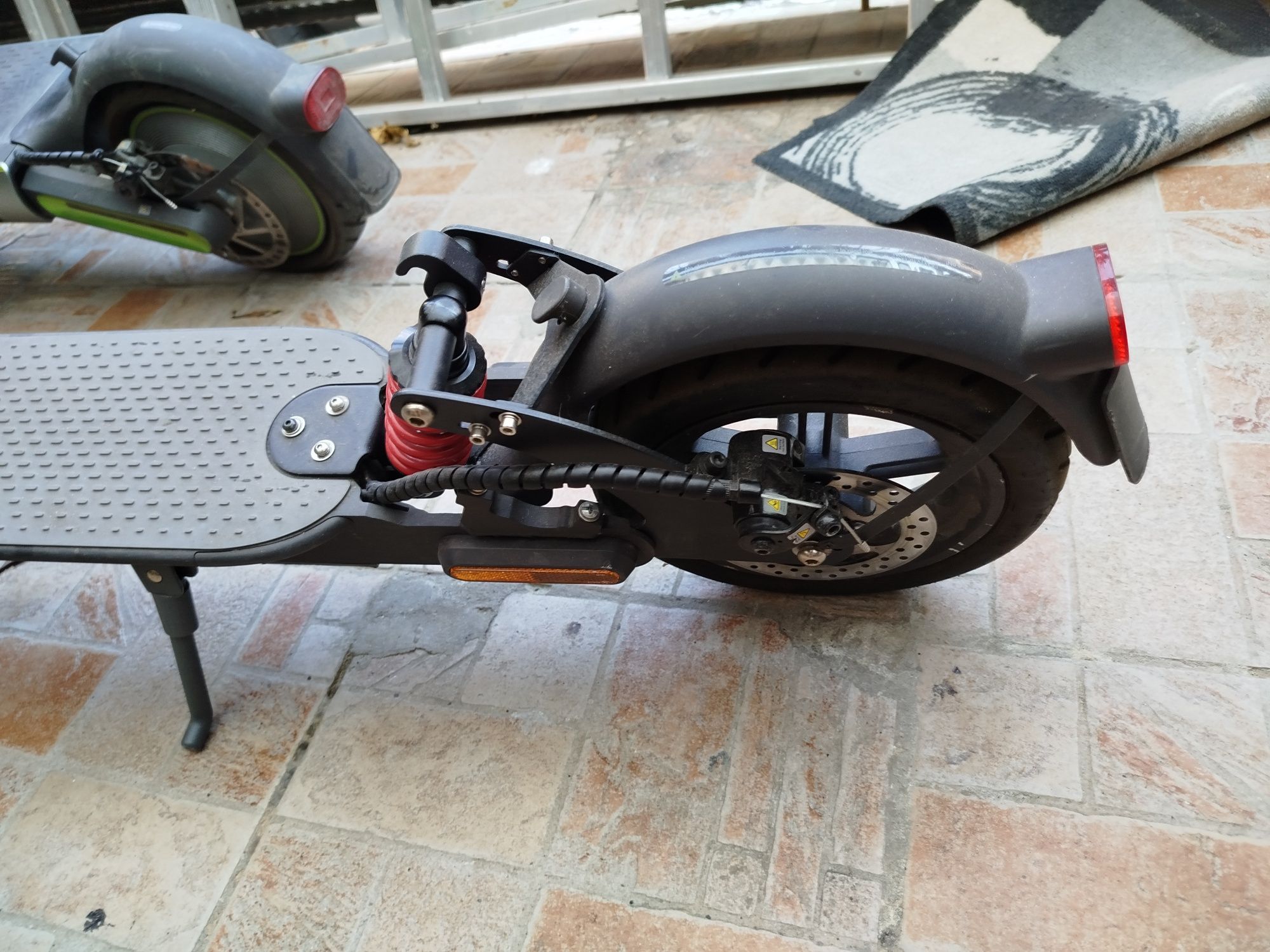 Електрическа тротинетка Xiaomi  КАПАРИРАНА