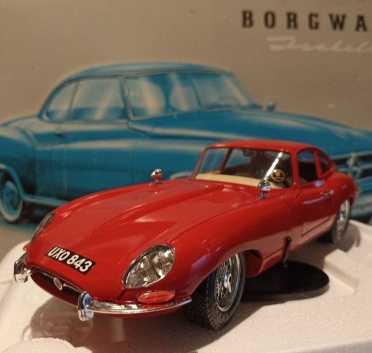 Jaguar E Coupe
Scara 1:18
Bburago

Pozele reflectă realitatea. Se vind