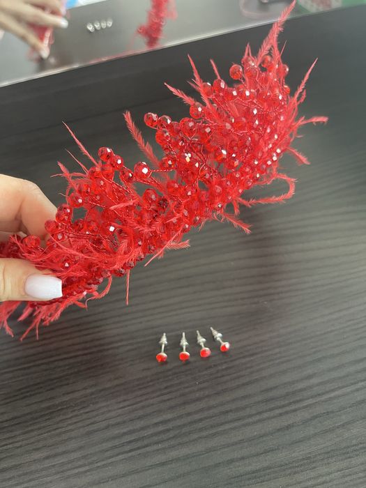 Червена официална рокля