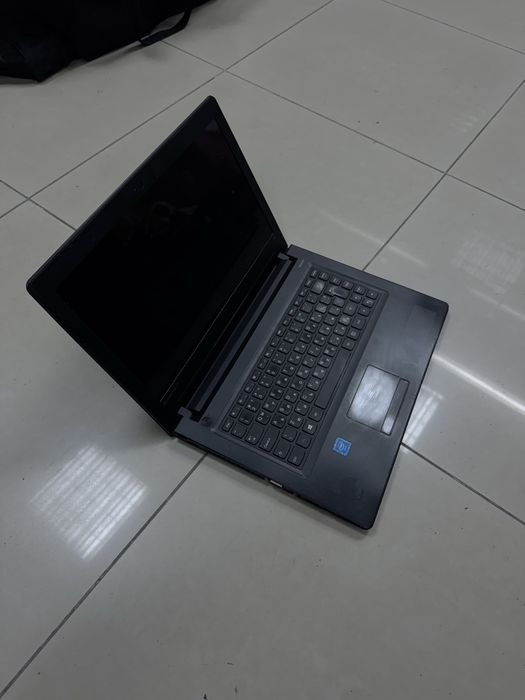 Лаптоп LENOVO Ideapad 300-14IBR за части или реставрация