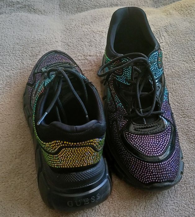 Дамски маратонки GUESS