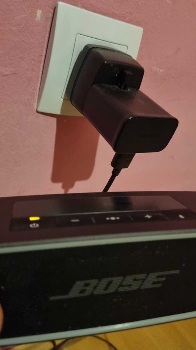 Bose soundLink  mini ,Bluetooth колонка на батерия( зареждаща се]