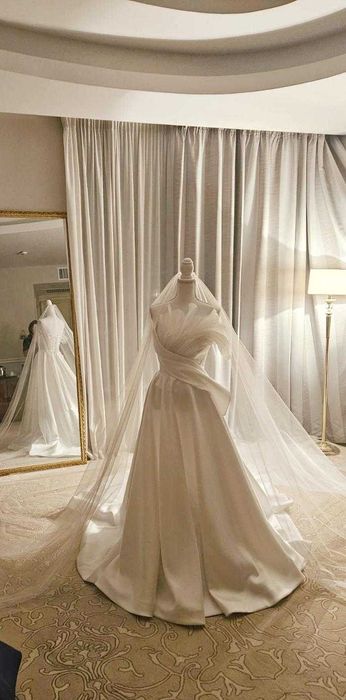 Rochie de mireasa din matase tip Mikado