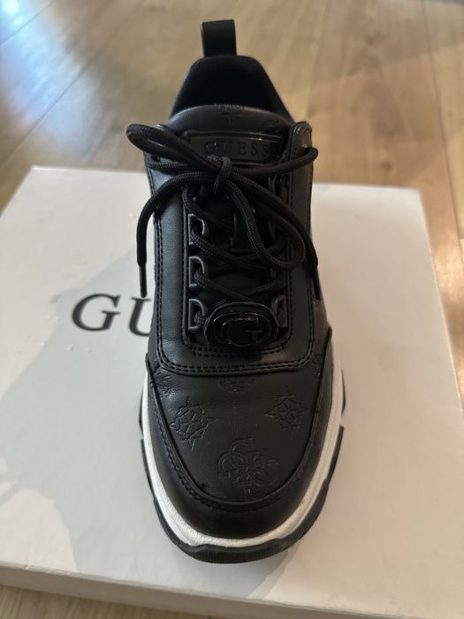 Кецове маратонки Guess