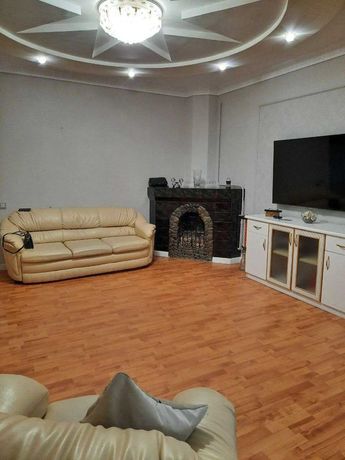 (К113541) Продается 4-х комнатная квартира в Шайхантахурском районе.