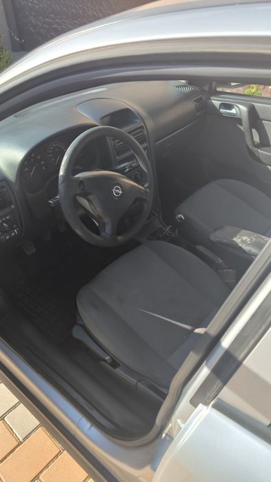 Vând Opel Astra G