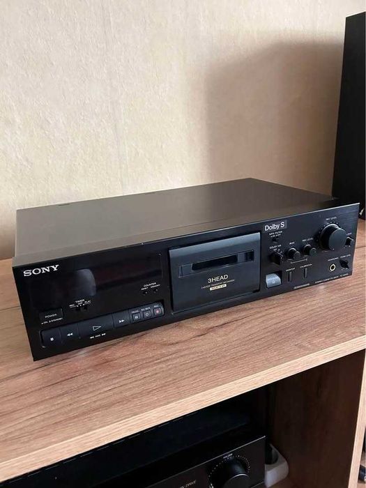 Продавам дек Sony TC-K 611S