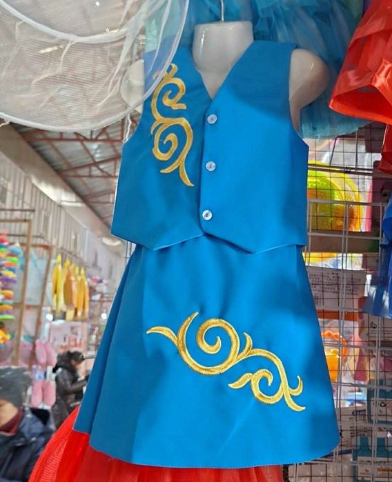 Комплект для садике юбки и жакет 2 бантик 6500