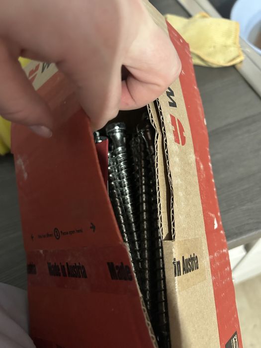 Holz-șuruburi de la WÜRTH noi