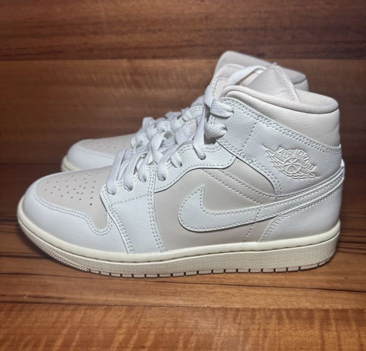 Nike Air Jordan 1 Mid /38