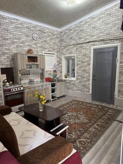 Продаются дом, 3 комнаты, Мирабадский район.Ориентир: Глинка, 8 роддом