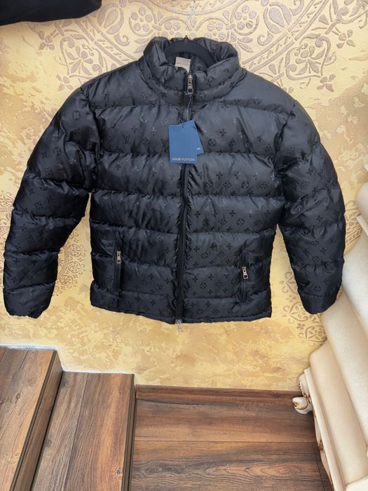 Louis Vuitton яке