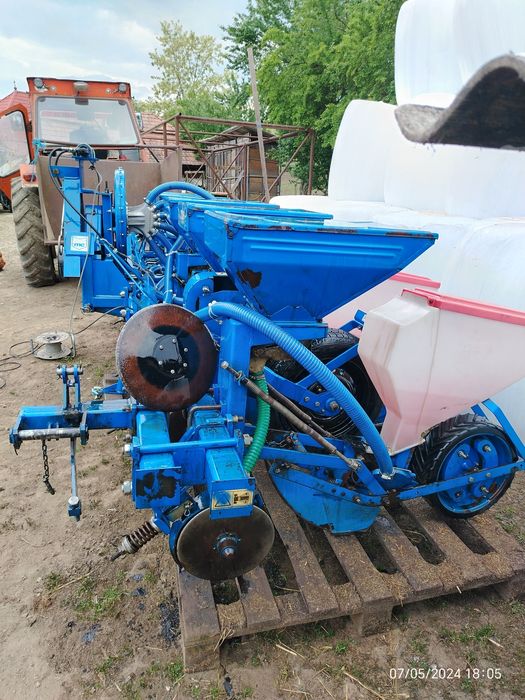 Vând semănătoare SPC 6 DF