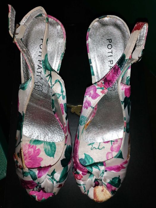 Sandale noi nr 39 din panza