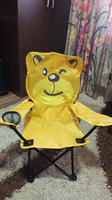 Scaun pliabil nou cu eticheta