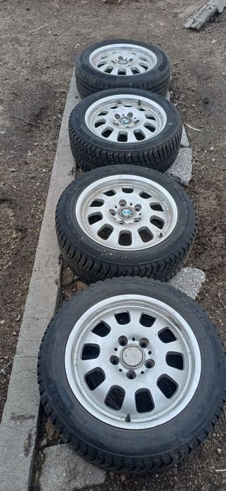 Продават се 16 и 15 цола за бмв