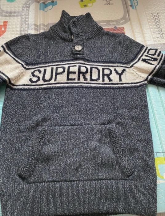 Pulover/hanorac superdry (M)